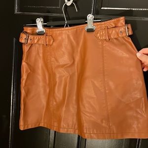 Free People vegan leather mini skirt with buckles :: Sz 8